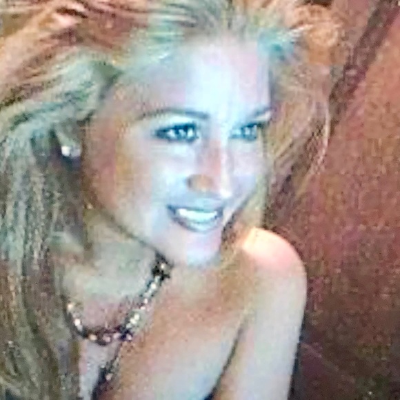 Meet your Posher, Michelle - Picture 1 of 1